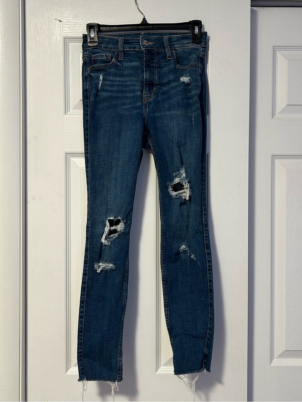 Old Navy Dark Blue Ripped Women's Skinny Jeans